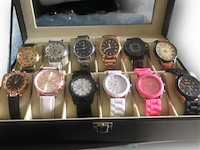 Mix lot horloges - afbeelding 1 van  1