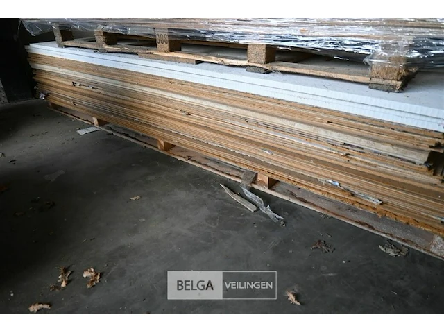 Mix pallet met div platen en afmetingen - afbeelding 2 van  2