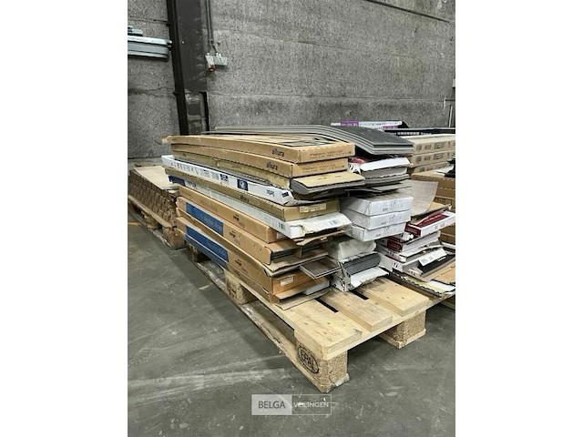 Mix pallet restanten vinyl/laminaat - afbeelding 2 van  6