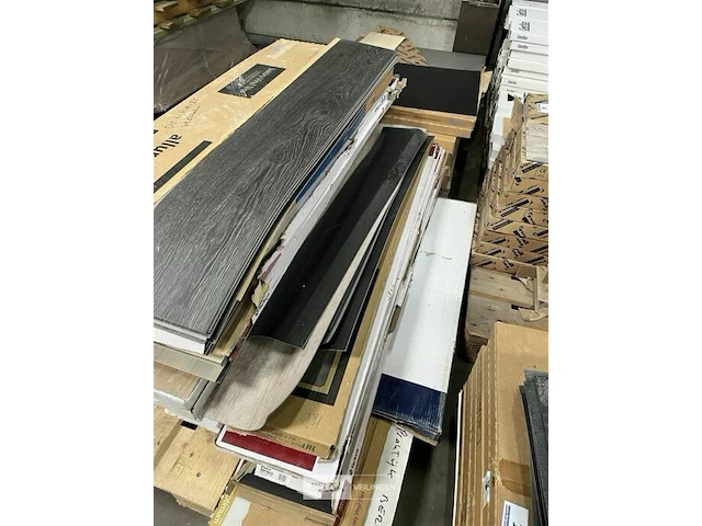 Mix pallet restanten vinyl/laminaat - afbeelding 4 van  6