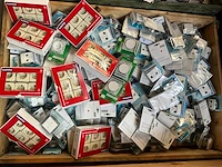 Mix pallet schakelmateriaal - afbeelding 1 van  5