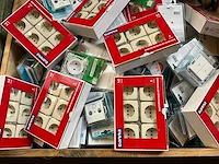 Mix pallet schakelmateriaal - afbeelding 4 van  5