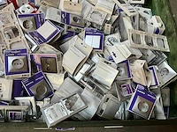 Mix pallet schakelmateriaal - afbeelding 5 van  7