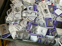 Mix pallet schakelmateriaal - afbeelding 6 van  7