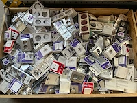 Mix pallet schakelmateriaal - afbeelding 1 van  6