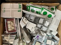 Mix pallet schakelmateriaal - afbeelding 3 van  7