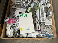 Mix pallet schakelmateriaal - afbeelding 5 van  7