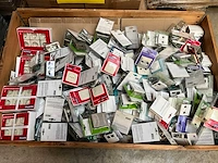 Mix pallet schakelmateriaal - afbeelding 1 van  7