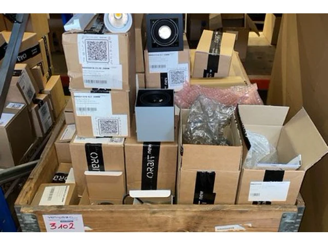 Mix pallet spots - afbeelding 2 van  2