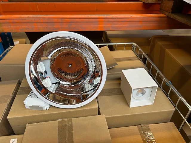 Mix pallet - afbeelding 1 van  6
