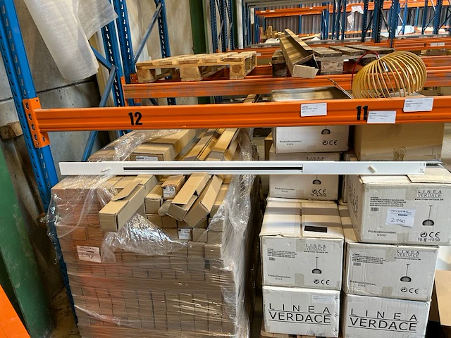 Mix pallet - afbeelding 1 van  4