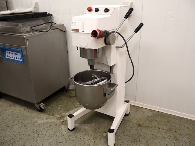 Mixer dito sama - afbeelding 1 van  4