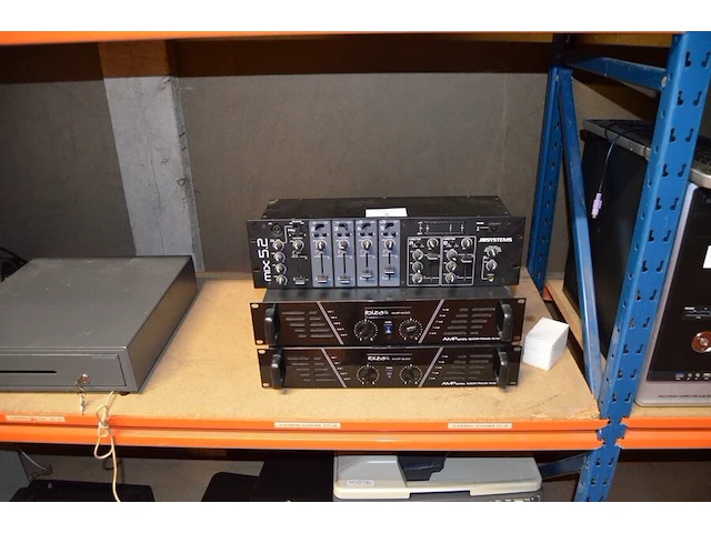 Mixpaneel jb systems, 2 versterkers ibiza amp 600w power (4,5) - afbeelding 1 van  6