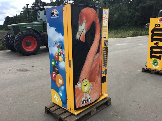 M&m - vending machine - afbeelding 1 van  7