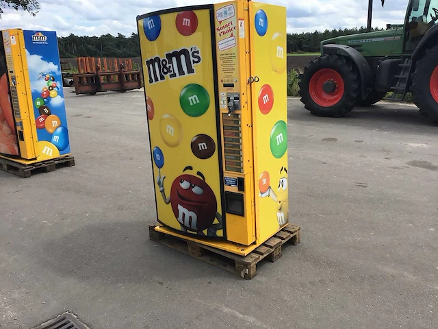 M&m - vending machine - afbeelding 1 van  9