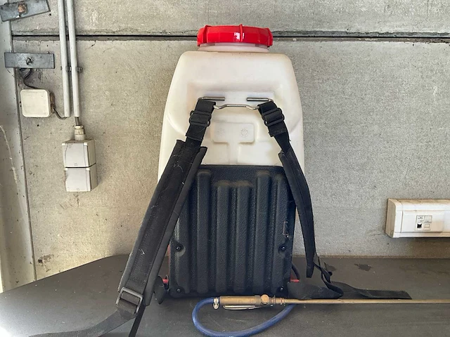 Mm top spray 12v rugspuit - afbeelding 3 van  10