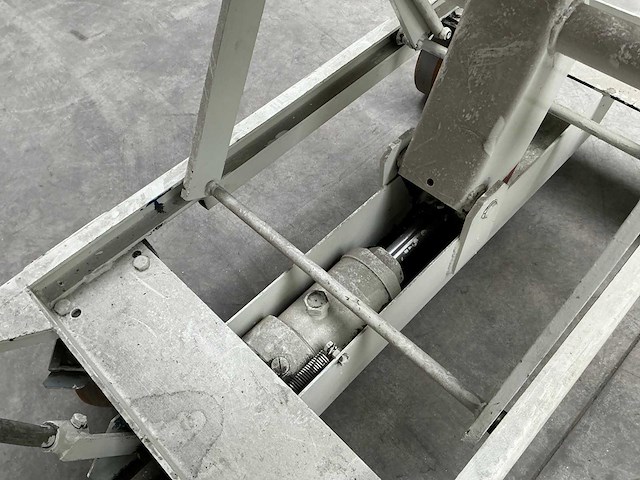 Mobiel hefplateau - afbeelding 4 van  13