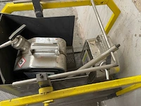 Mobiel kantelsysteem voor bidons - afbeelding 2 van  2