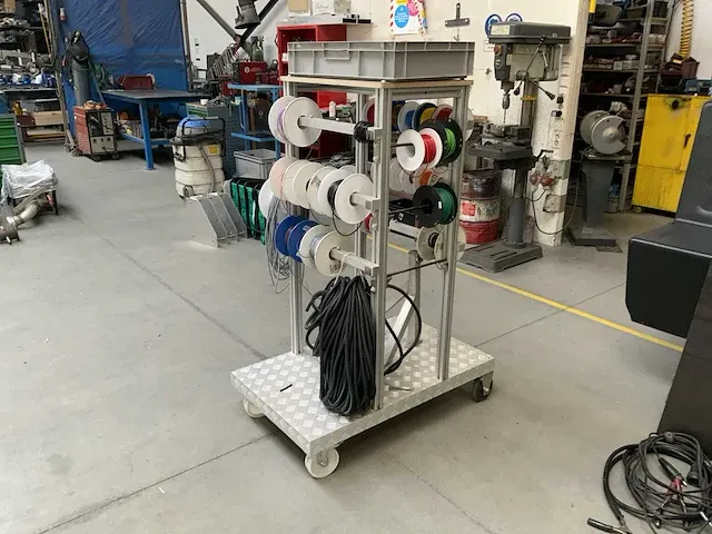 Mobiel rek met installatiedraad - afbeelding 2 van  8