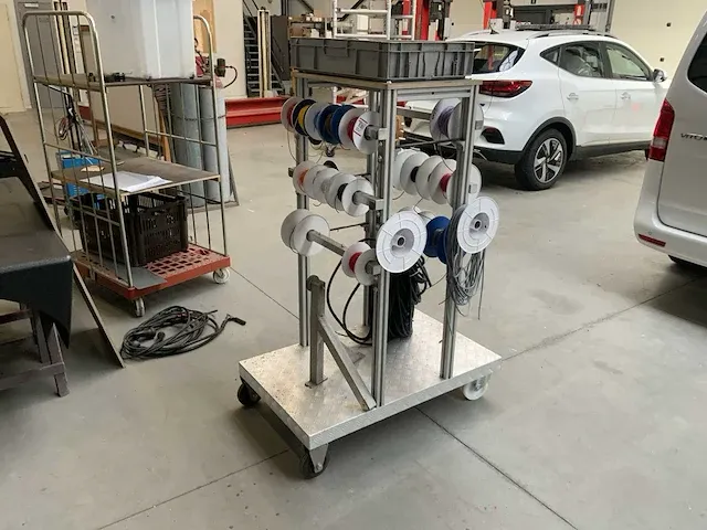 Mobiel rek met installatiedraad - afbeelding 4 van  8