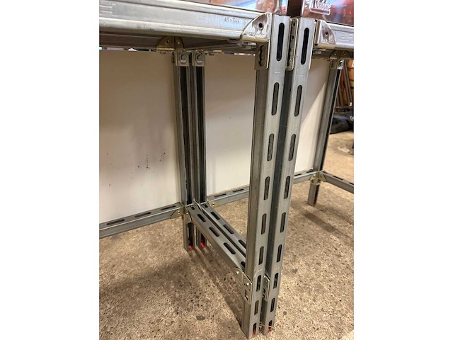 Mobiele aluminium toog - afbeelding 4 van  4