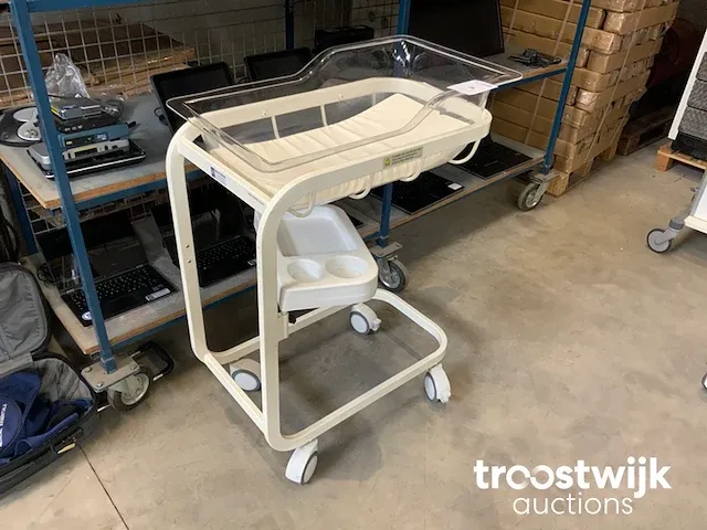 Mobiele babybed - afbeelding 1 van  4
