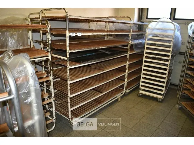 Mobiele broodrek, metaal, 60x145x166. - afbeelding 1 van  2