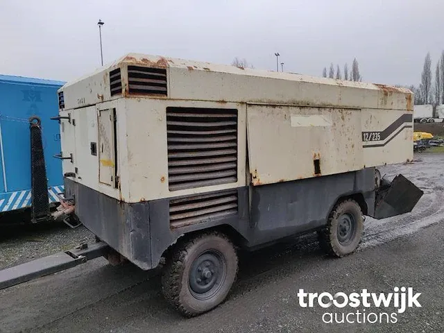 Mobiele compressor doosan 12/235 - afbeelding 1 van  15