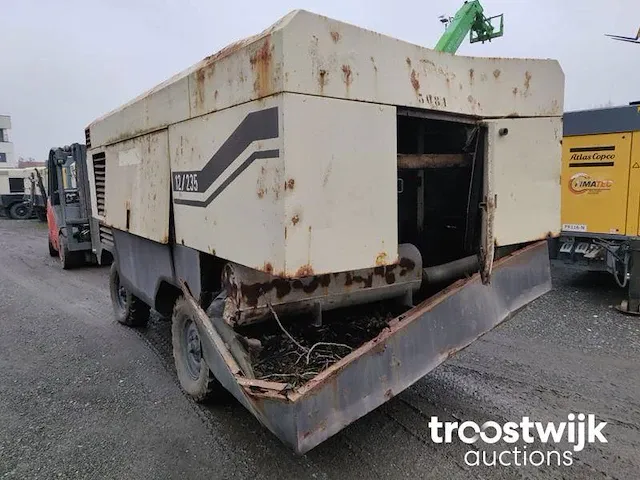 Mobiele compressor doosan 12/235 - afbeelding 11 van  15