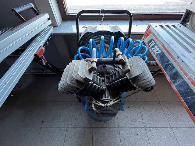 Mobiele compressor unielectric - afbeelding 3 van  5