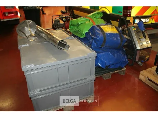 Mobiele decontaminatieset - afbeelding 1 van  9