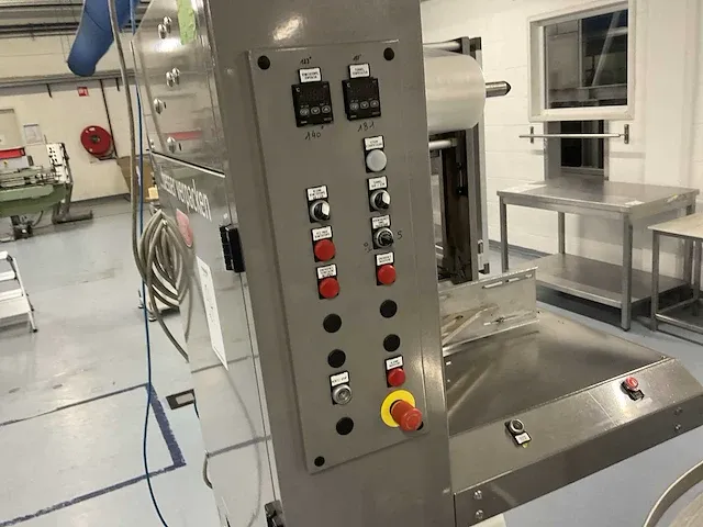 Mobiele folie machine met krimptunnel - afbeelding 3 van  8