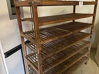 Mobiele houten broodkar - afbeelding 2 van  2