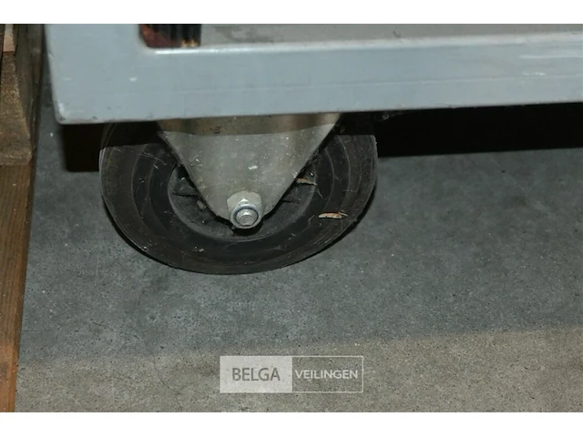 Mobiele kast voor brandweermateriaal - afbeelding 5 van  5