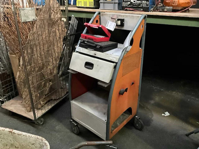Mobiele kast voor meet apparaat - afbeelding 2 van  4