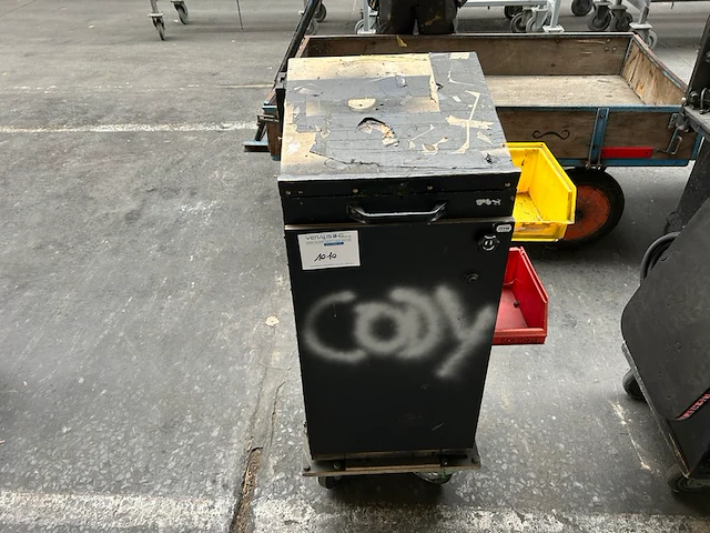 Mobiele kast - afbeelding 1 van  3