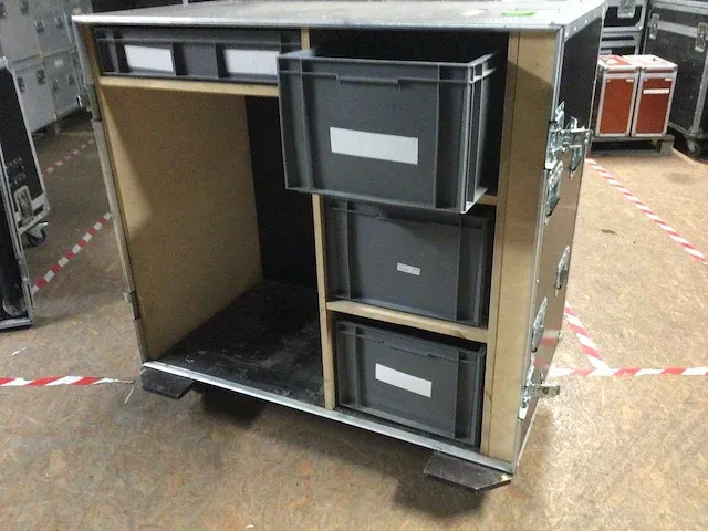 Mobiele keuken flightcase kit - voor droger met lade-opbergruimte - tafeldeksel - afbeelding 1 van  3