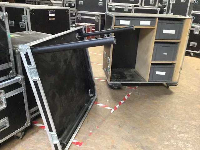 Mobiele keuken flightcase kit - voor droger met lade-opbergruimte - tafeldeksel - afbeelding 3 van  3