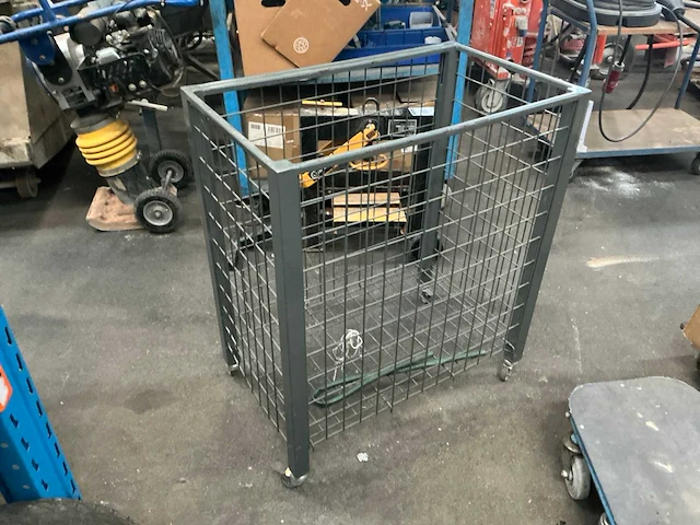 Mobiele metalen draadmand - afbeelding 2 van  3