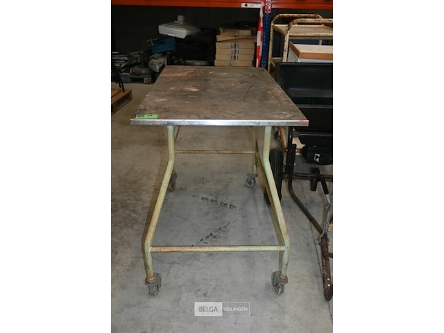 Mobiele metalen tafel - afbeelding 3 van  5