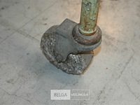 Mobiele metalen tafel - afbeelding 5 van  5