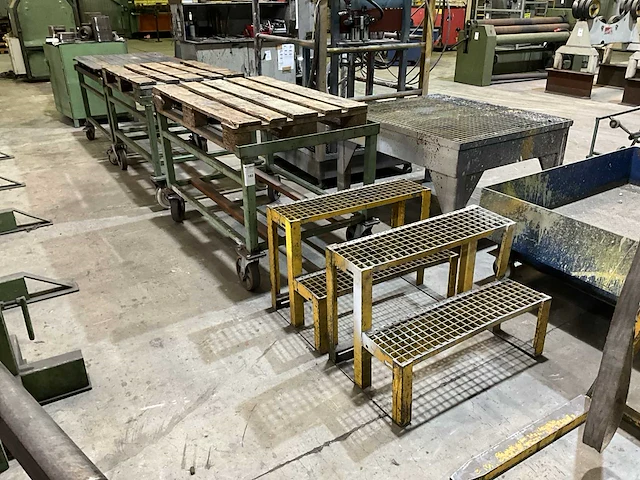 Mobiele pallet werktafel - afbeelding 2 van  2