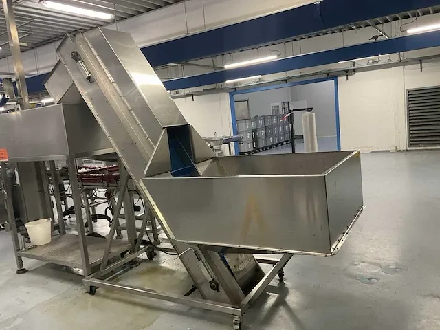 Mobiele rvs opvoerband - afbeelding 1 van  7