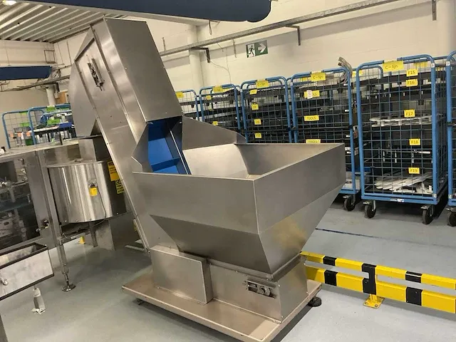 Mobiele rvs opvoerband - afbeelding 1 van  6
