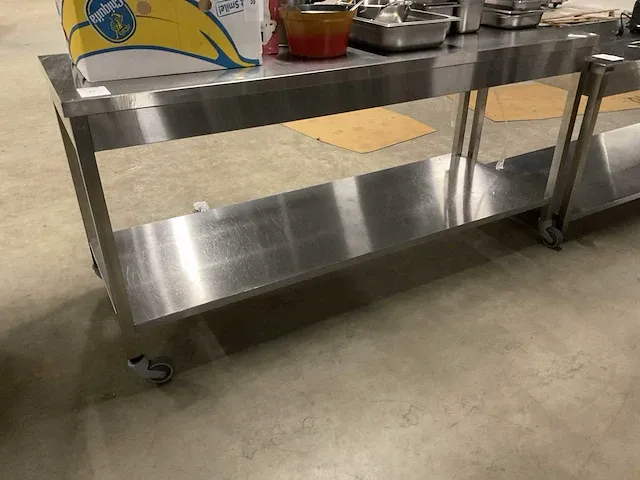 Mobiele rvs werktafel - afbeelding 1 van  7