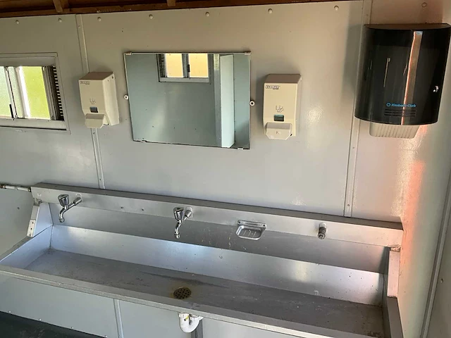 Mobiele sanitair-toilet unit - afbeelding 11 van  33