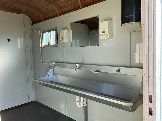 Mobiele sanitair-toilet unit - afbeelding 23 van  33