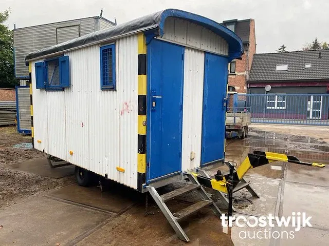 Mobiele sanitairunit - afbeelding 3 van  24