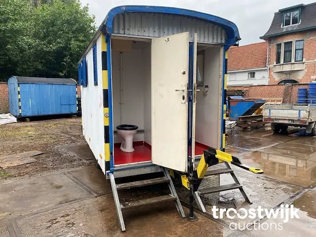 Mobiele sanitairunit - afbeelding 12 van  24