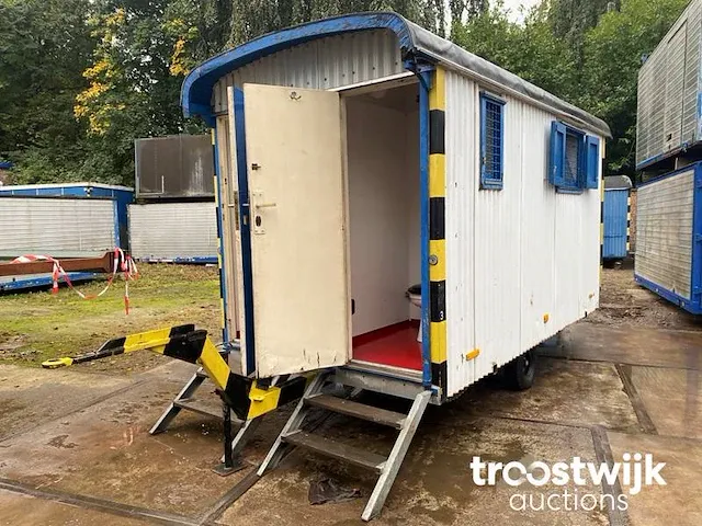 Mobiele sanitairunit - afbeelding 18 van  24